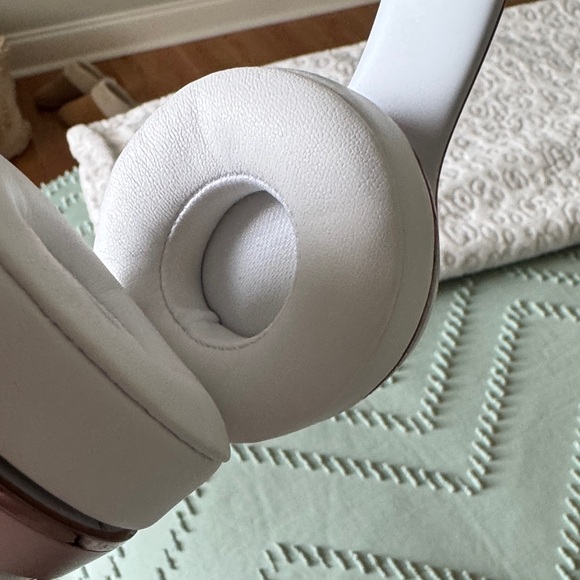 Solo3 Wireless. Rose Gold - Picture 7 of 11